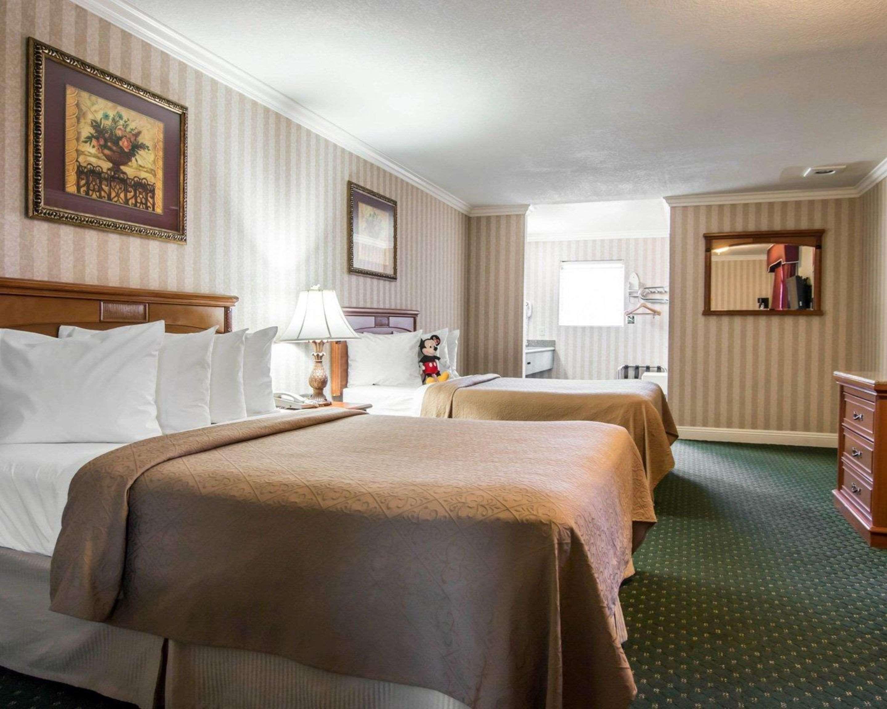 Quality Inn & Suites Anaheim Maingate Luaran gambar