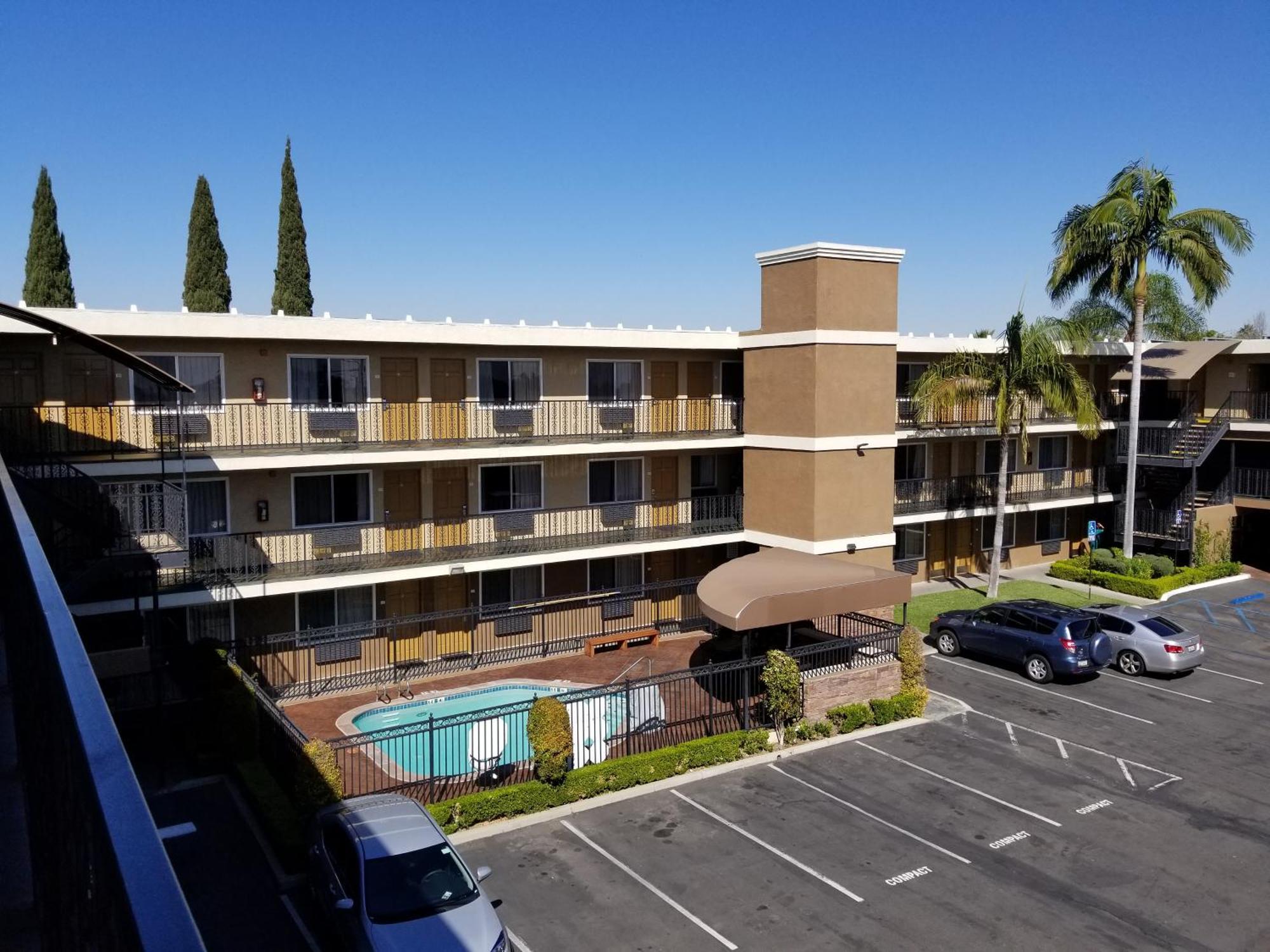 Quality Inn & Suites Anaheim Maingate Luaran gambar